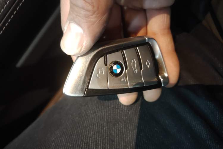 Used BMW 7 Series 2018 730Li Leading Model M Sport Package Vehicle Key