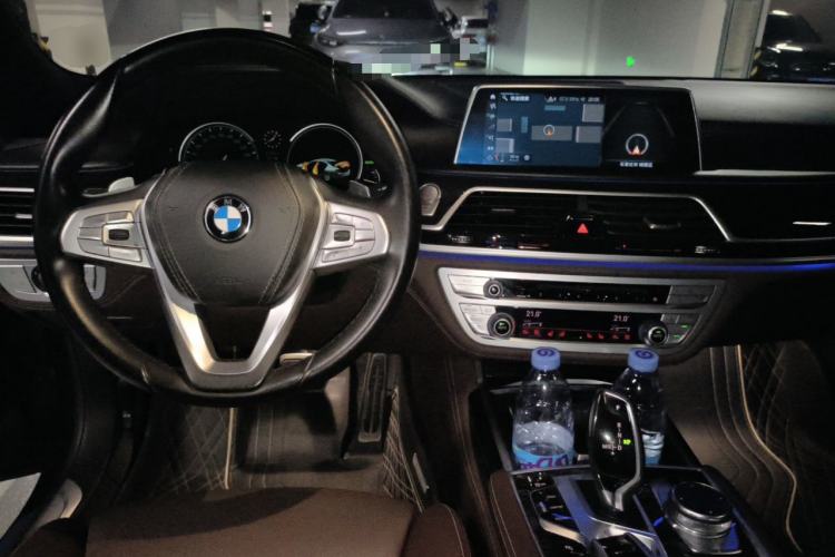 Used BMW 7 Series 2018 730Li Luxury Edition M Sport Package Center Console