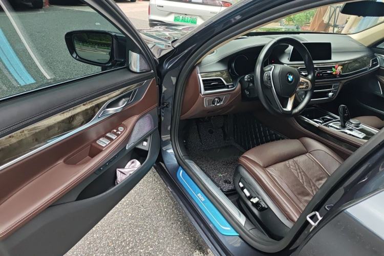Used BMW 7 Series 2018 730Li Luxury Model Excellence Package Driver Seat