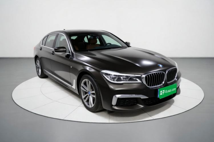 Used BMW 7 Series 2018 730Li Luxury Edition M Sport Package Front Right 45 Deg