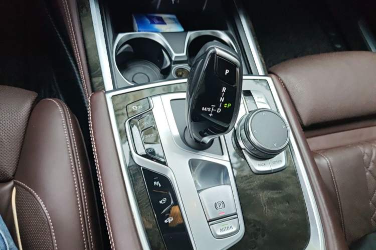 Used BMW 7 Series 2018 730Li Luxury Model Excellence Package Gear Lever
