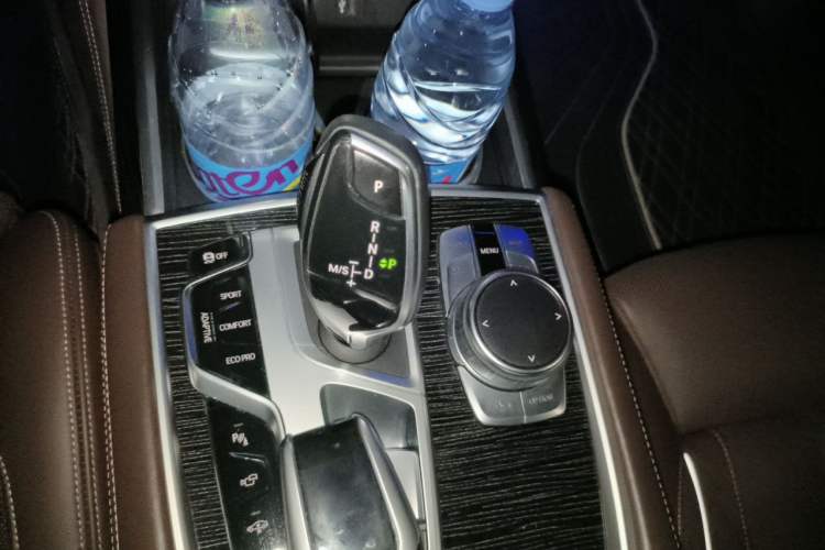 Used BMW 7 Series 2018 730Li Luxury Edition M Sport Package Gear Lever