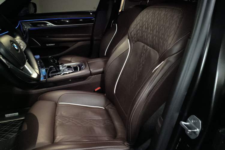 Used BMW 7 Series 2018 730Li Luxury Edition M Sport Package Left Front Seat