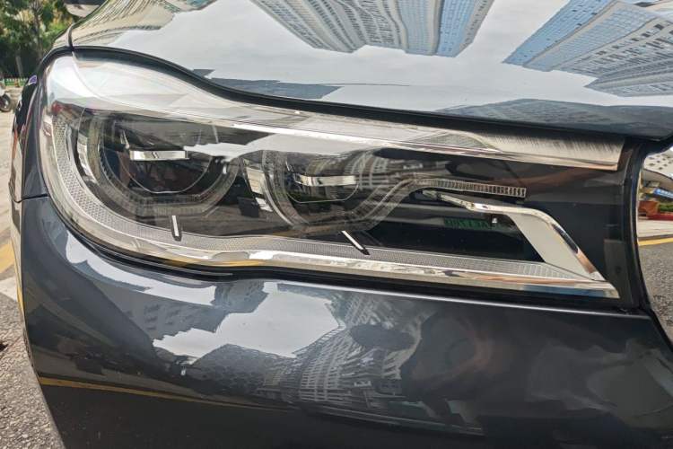 Used BMW 7 Series 2018 730Li Luxury Model Excellence Package Right Front Headlight