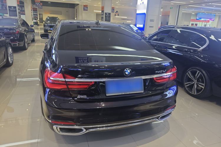 Used BMW 7 Series 2018 740Li xDrive Luxury Edition Excellence Package Exterior 2