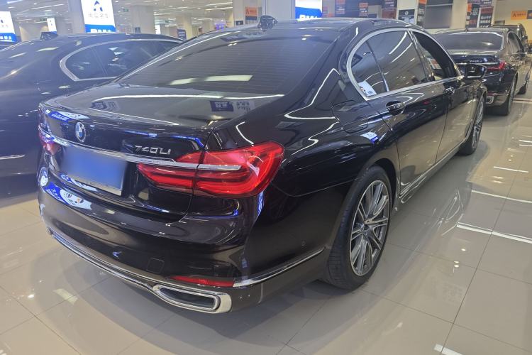 Used BMW 7 Series 2018 740Li xDrive Luxury Edition Excellence Package Exterior 3