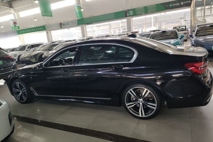 Used BMW 7 Series 2018 740Li xDrive Luxury Edition M Sport Package Exterior 3