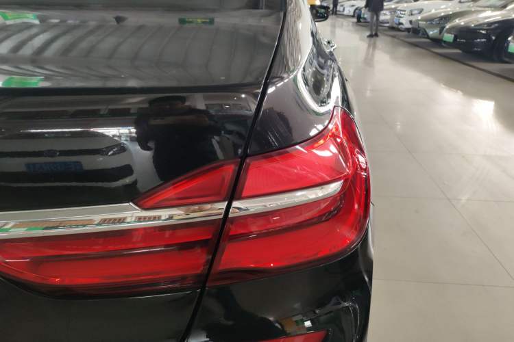 Used BMW 7 Series 2018 740Li xDrive Luxury Edition M Sport Package Exterior 6