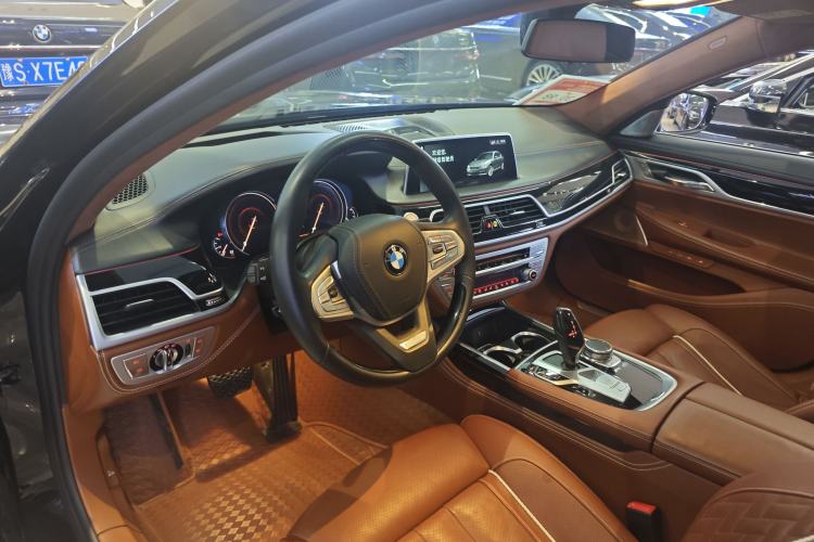 Used BMW 7 Series 2018 740Li xDrive Luxury Edition Excellence Package Interior 3