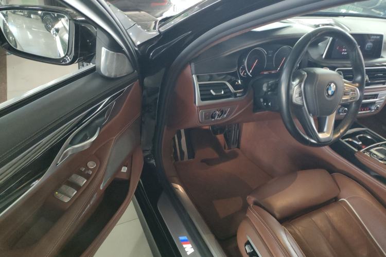 Used BMW 7 Series 2018 740Li xDrive Luxury Edition M Sport Package Interior 3