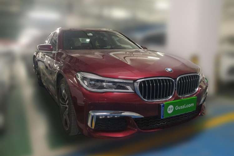 Used BMW 7 Series 2018 740Li xDrive Luxury Edition M Sport Package Front Right 45 Deg