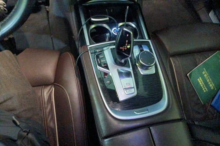 Used BMW 7 Series 2018 740Li M Sport Package Leading Model Gear Lever