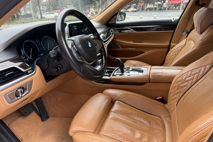 Used BMW 7 Series 2018 740Li xDrive Luxury Edition Excellence Package Interior 10