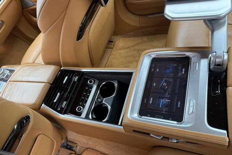 Used BMW 7 Series 2018 740Li xDrive Luxury Edition Excellence Package Interior 7