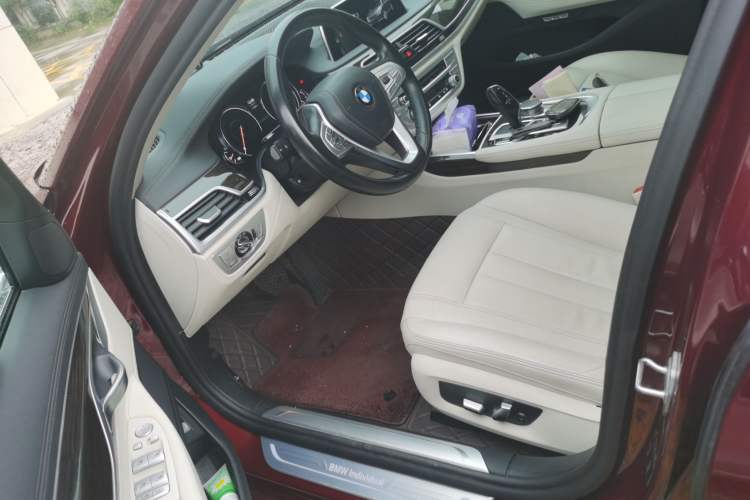 Used BMW 7 Series 2018 730Li Leading Model Excellence Package Left Front Seat