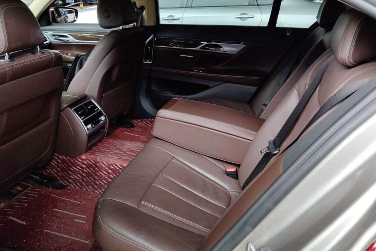 Used BMW 7 Series 2018 730Li Leading Model Excellence Package Left Rear Seat