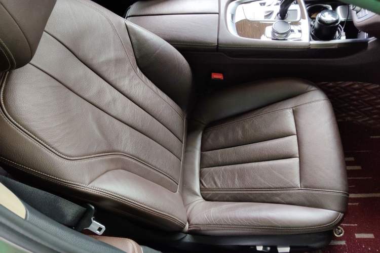 Used BMW 7 Series 2018 730Li Leading Model Excellence Package Right Front Seat