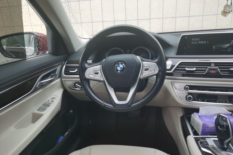 Used BMW 7 Series 2018 730Li Leading Model Excellence Package Steering Wheel