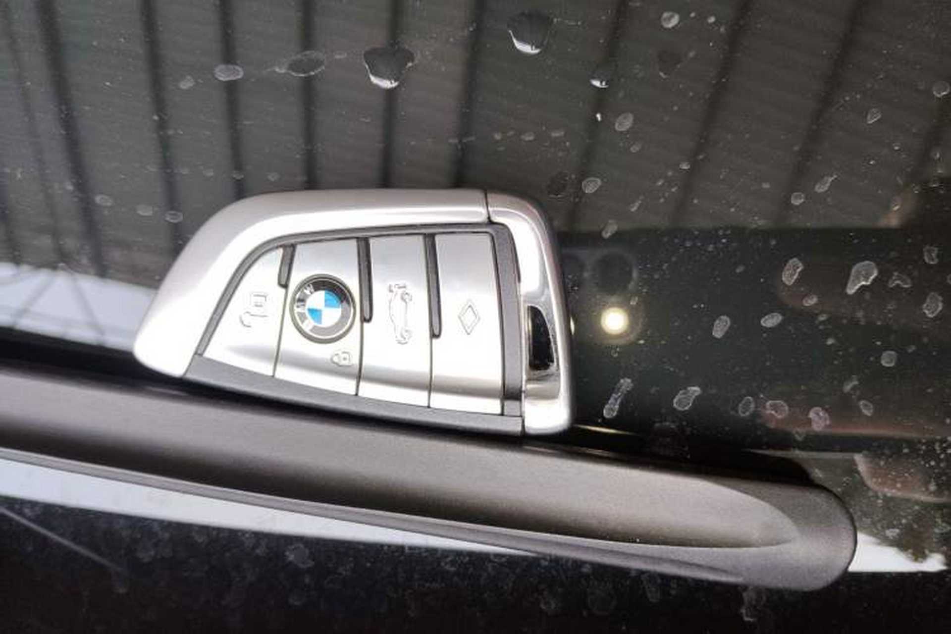 Used BMW 7 Series 2018 730Li Leading Model Excellence Package Vehicle Key