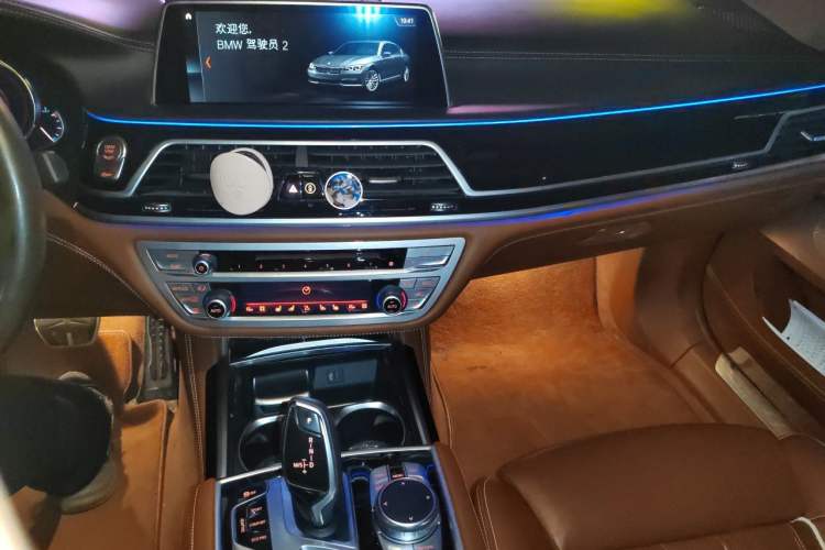 Used BMW 7 Series 2018 740Li M Sport Package Leading Model Audio And AC Panel