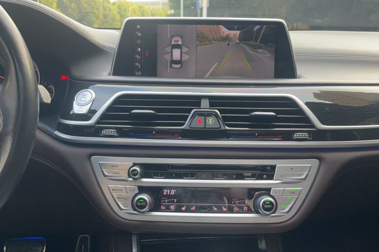 Used BMW 7 Series 2018 730Li Luxury Edition M Sport Package Audio And AC Panel