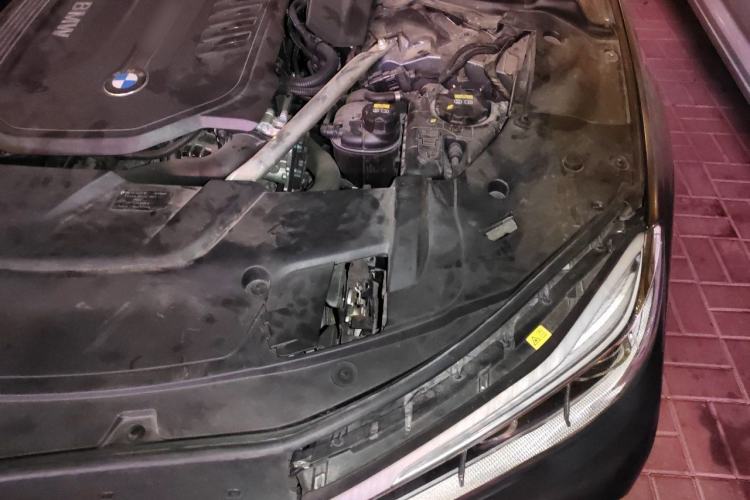 Used BMW 7 Series 2018 740Li M Sport Package Leading Model Engine Bay Left