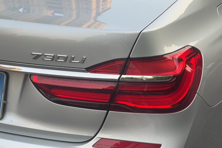 Used BMW 7 Series 2018 730Li Luxury Edition M Sport Package Exterior 6