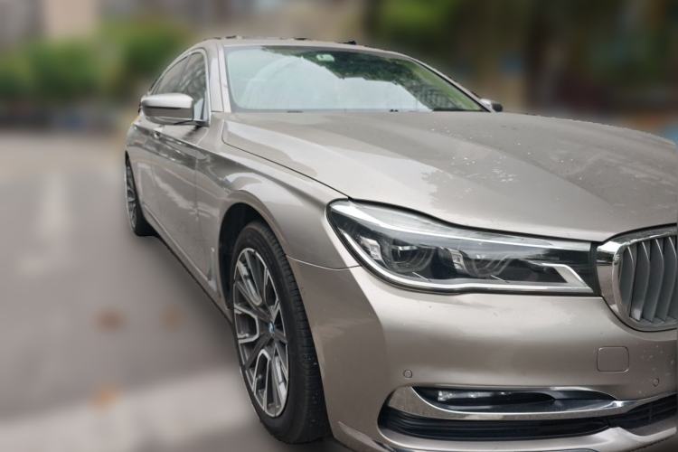 Used BMW 7 Series 2018 730Li Luxury Model Excellence Package Front Right 45 Deg