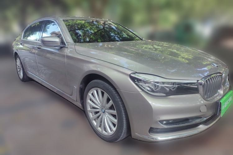Used BMW 7 Series 2018 730Li Luxury Model Excellence Package Front Right 45 Deg