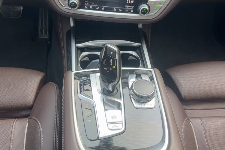 Used BMW 7 Series 2018 730Li Luxury Edition M Sport Package Gear Lever