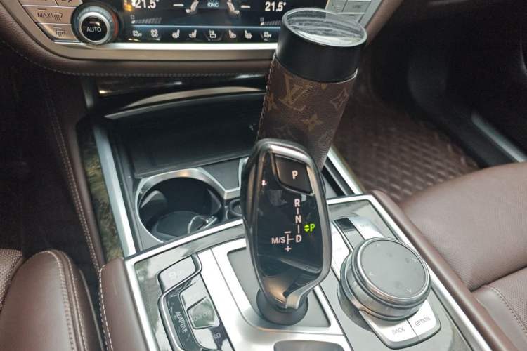 Used BMW 7 Series 2018 730Li Luxury Model Excellence Package Gear Lever