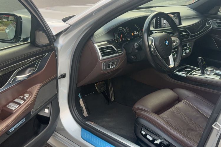 Used BMW 7 Series 2018 730Li Luxury Edition M Sport Package Interior 2