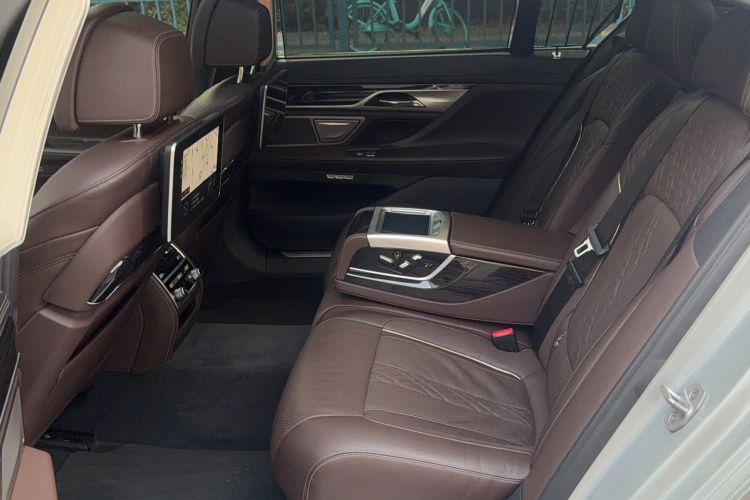 Used BMW 7 Series 2018 730Li Luxury Edition M Sport Package Interior 3