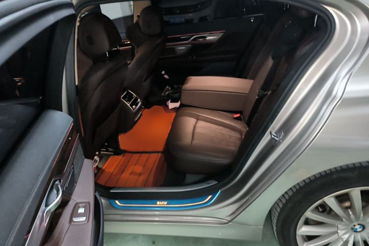 Used BMW 7 Series 2018 730Li Leading Model Excellence Package Left Rear Seat