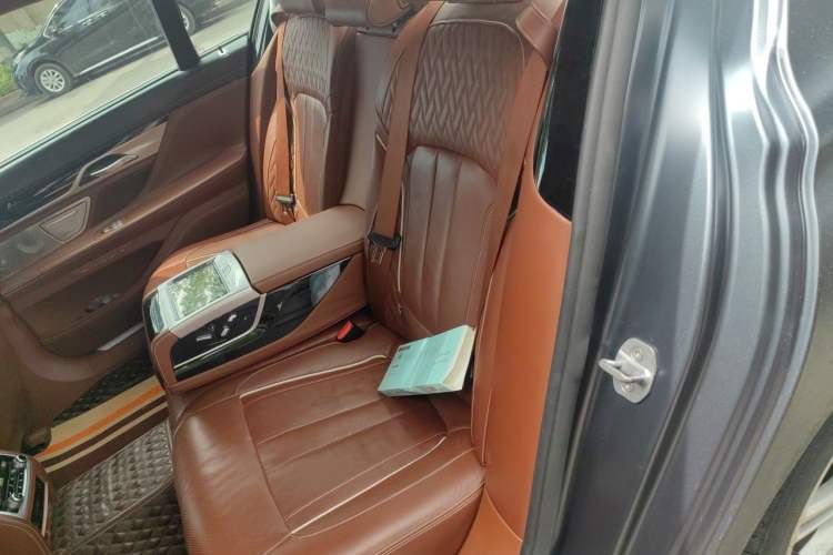 Used BMW 7 Series 2018 740Li xDrive Luxury Edition Excellence Package Left Rear Seat