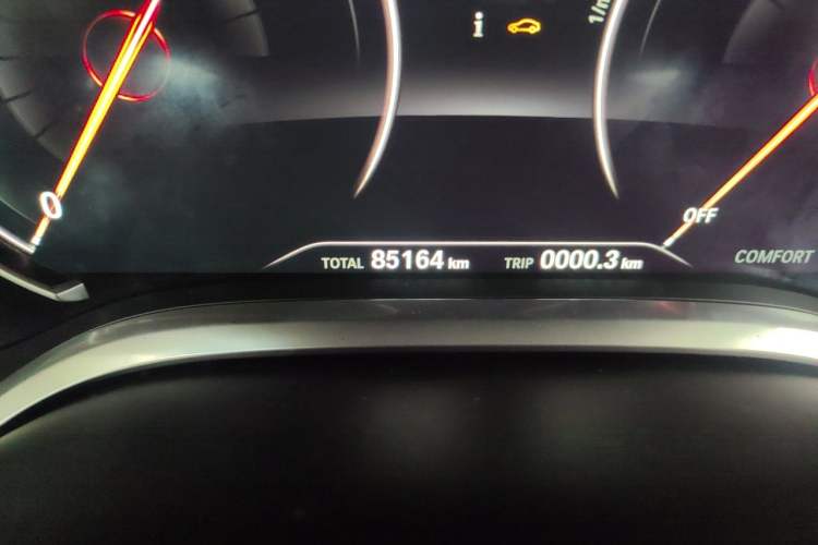 Used BMW 7 Series 2018 730Li Luxury Model Excellence Package Odometer Close Up
