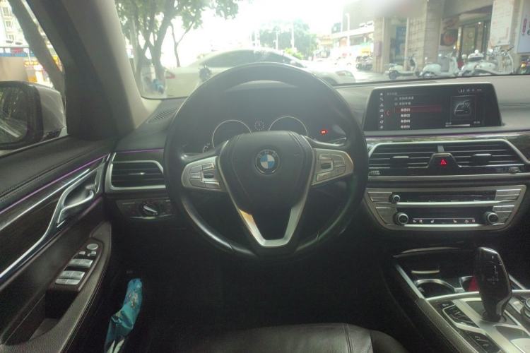 Used BMW 7 Series 2018 730Li Luxury Model Excellence Package Steering Wheel