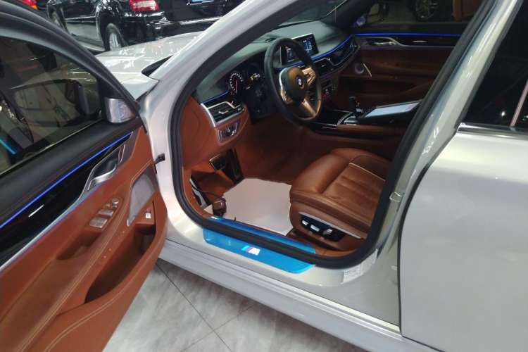 Used BMW 7 Series 2018 740Li xDrive Luxury Edition M Sport Package Driver Seat
