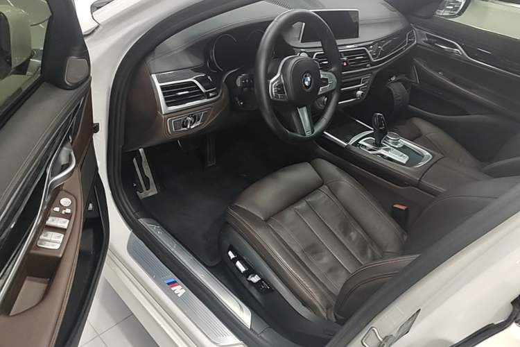 Used BMW 7 Series 2018 730Li Leading Model M Sport Package Driver Seat