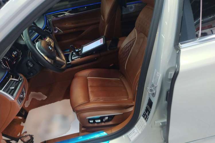 Used BMW 7 Series 2018 740Li xDrive Luxury Edition M Sport Package Left Front Seat