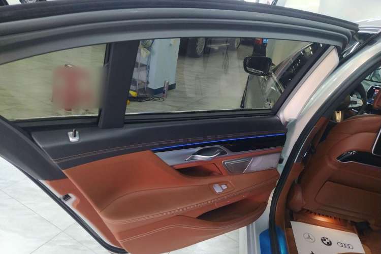 Used BMW 7 Series 2018 740Li xDrive Luxury Edition M Sport Package Left Rear Door Interior