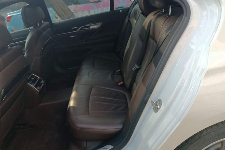 Used BMW 7 Series 2018 730Li Leading Model M Sport Package Left Rear Seat