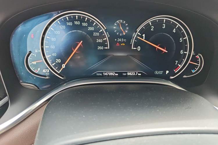 Used BMW 7 Series 2018 730Li Luxury Edition M Sport Package Odometer Close Up