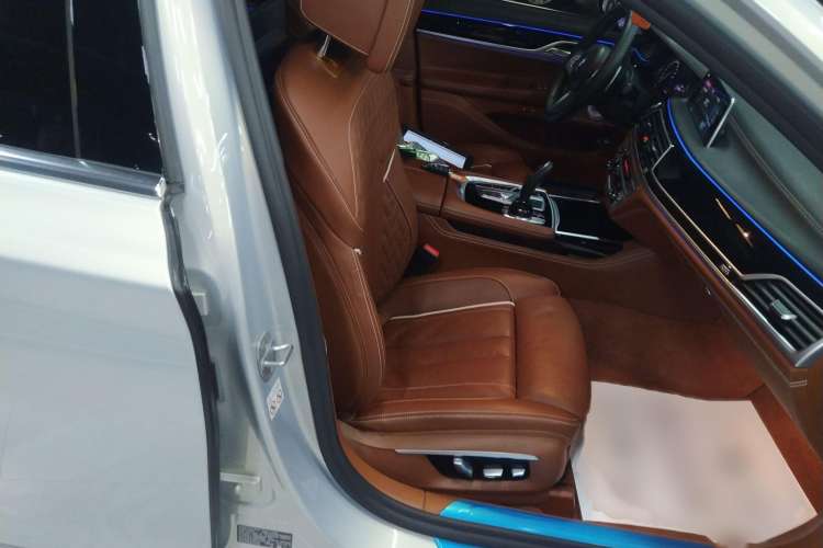 Used BMW 7 Series 2018 740Li xDrive Luxury Edition M Sport Package Right Front Seat