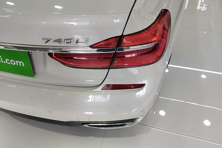 Used BMW 7 Series 2018 730Li Leading Model M Sport Package Right Rear Taillight