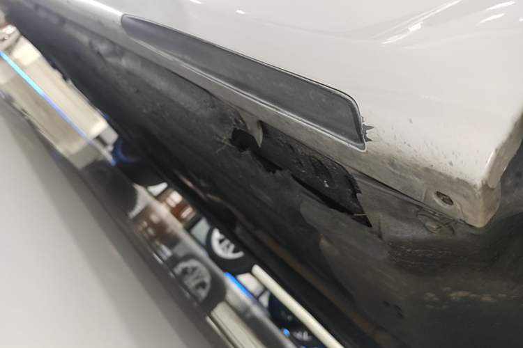 Used BMW 7 Series 2018 730Li Leading Model M Sport Package Right Side Sill