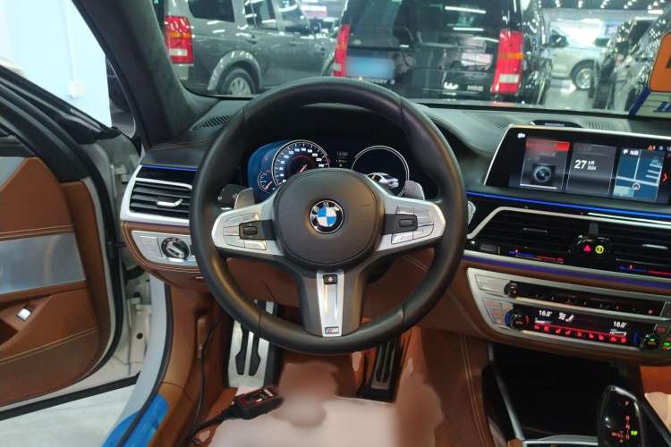 Used BMW 7 Series 2018 740Li xDrive Luxury Edition M Sport Package Steering Wheel
