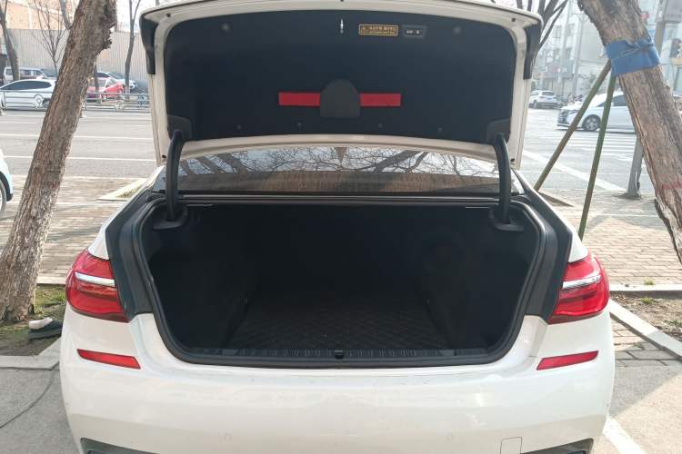 Used BMW 7 Series 2018 730Li Leading Model M Sport Package Trunk