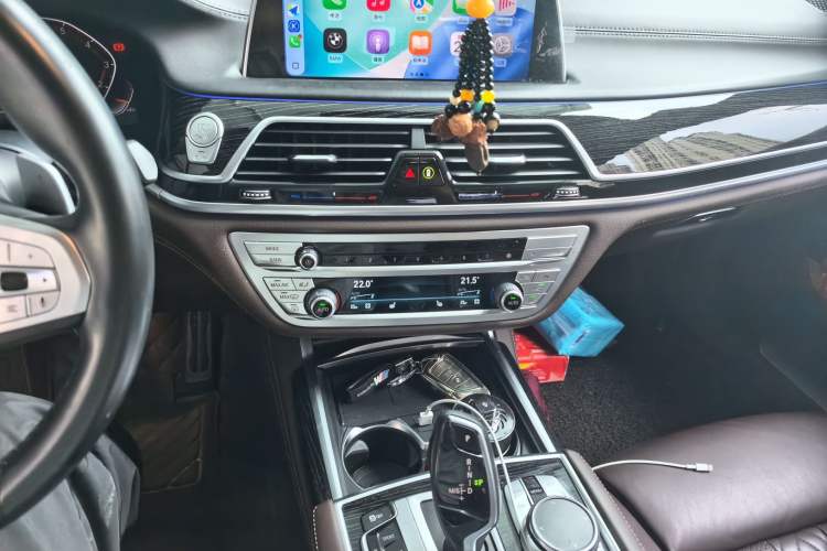 Used BMW 7 Series 2019 730Li M Sport Package Audio And AC Panel
