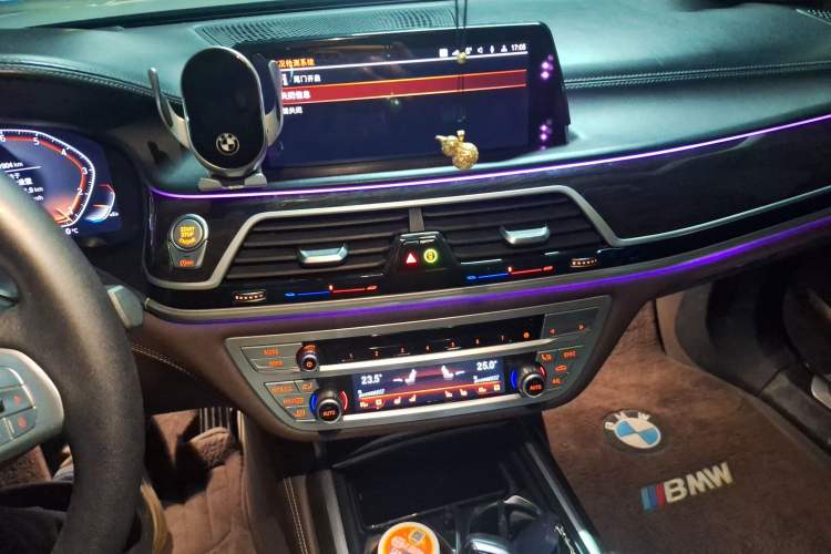 Used BMW 7 Series 2019 730Li Luxury Package Audio And AC Panel